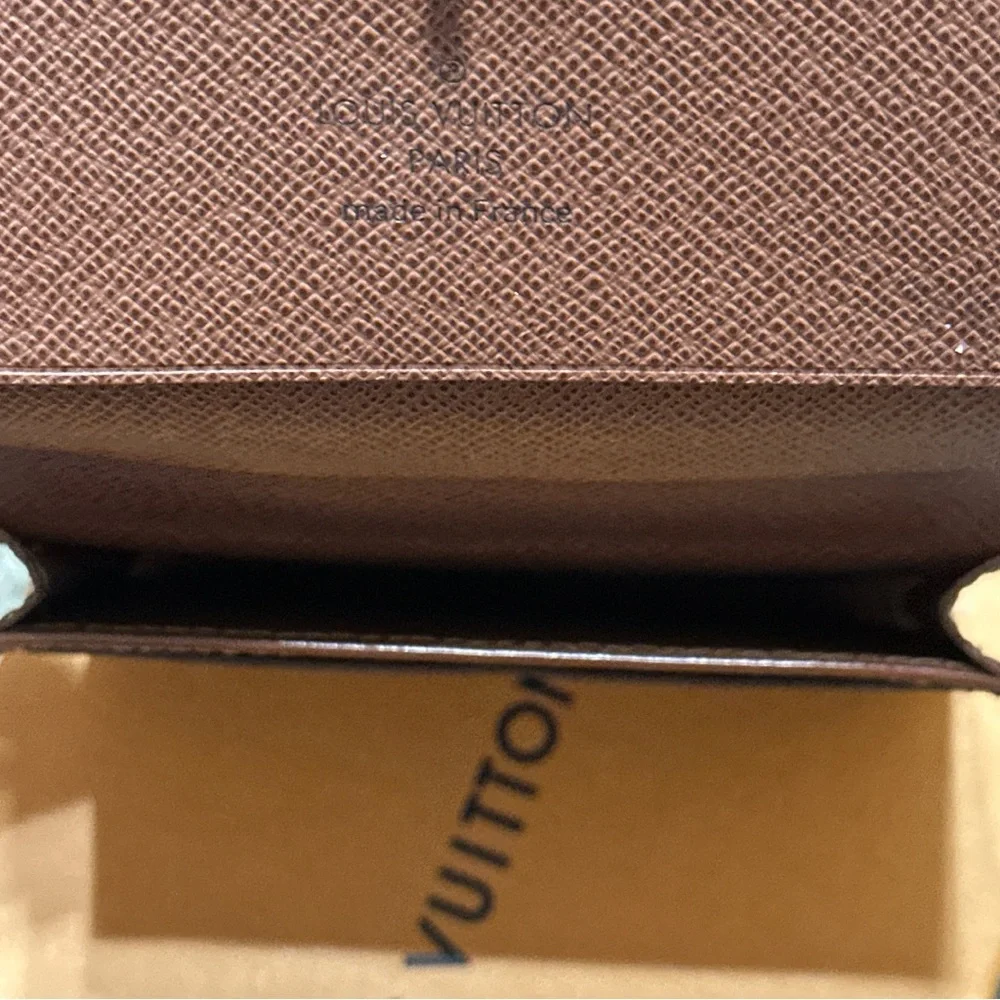 Louis Vuitton Card Holder Wallet - Picture 4 of 8